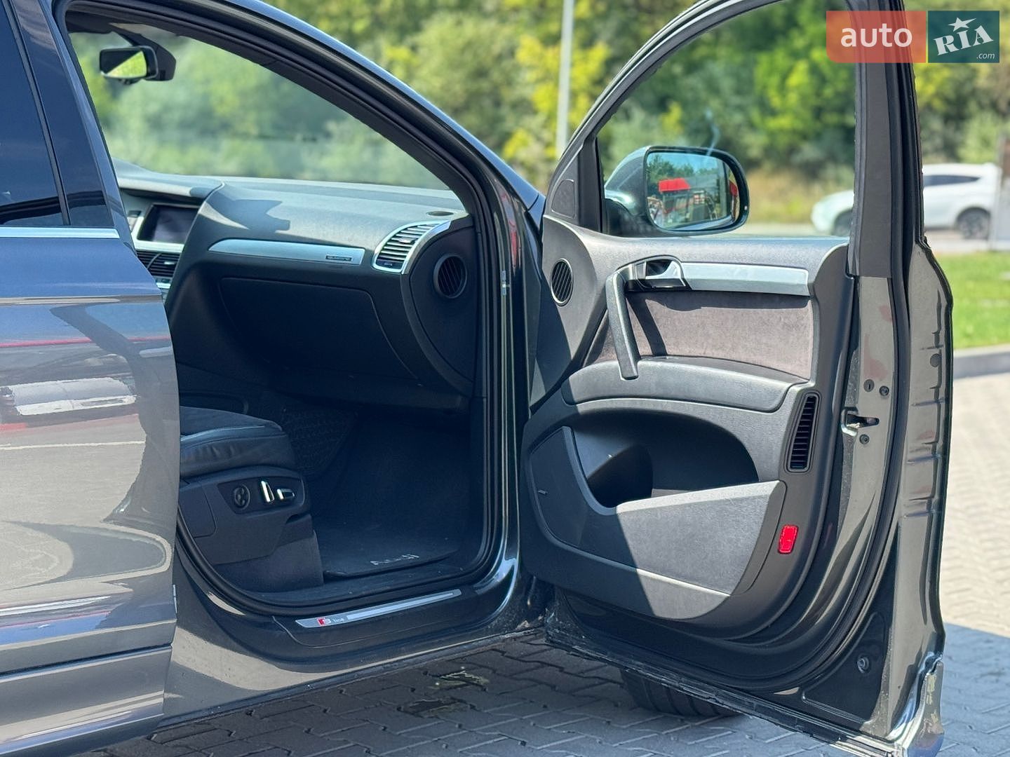 Audi Q7 2015 VIN WAUZZZ4L9FD029291 фото оголошення 14 з 39