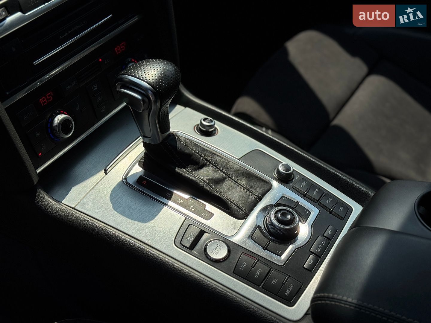 Audi Q7 2015 VIN WAUZZZ4L9FD029291 фото оголошення 25 з 39