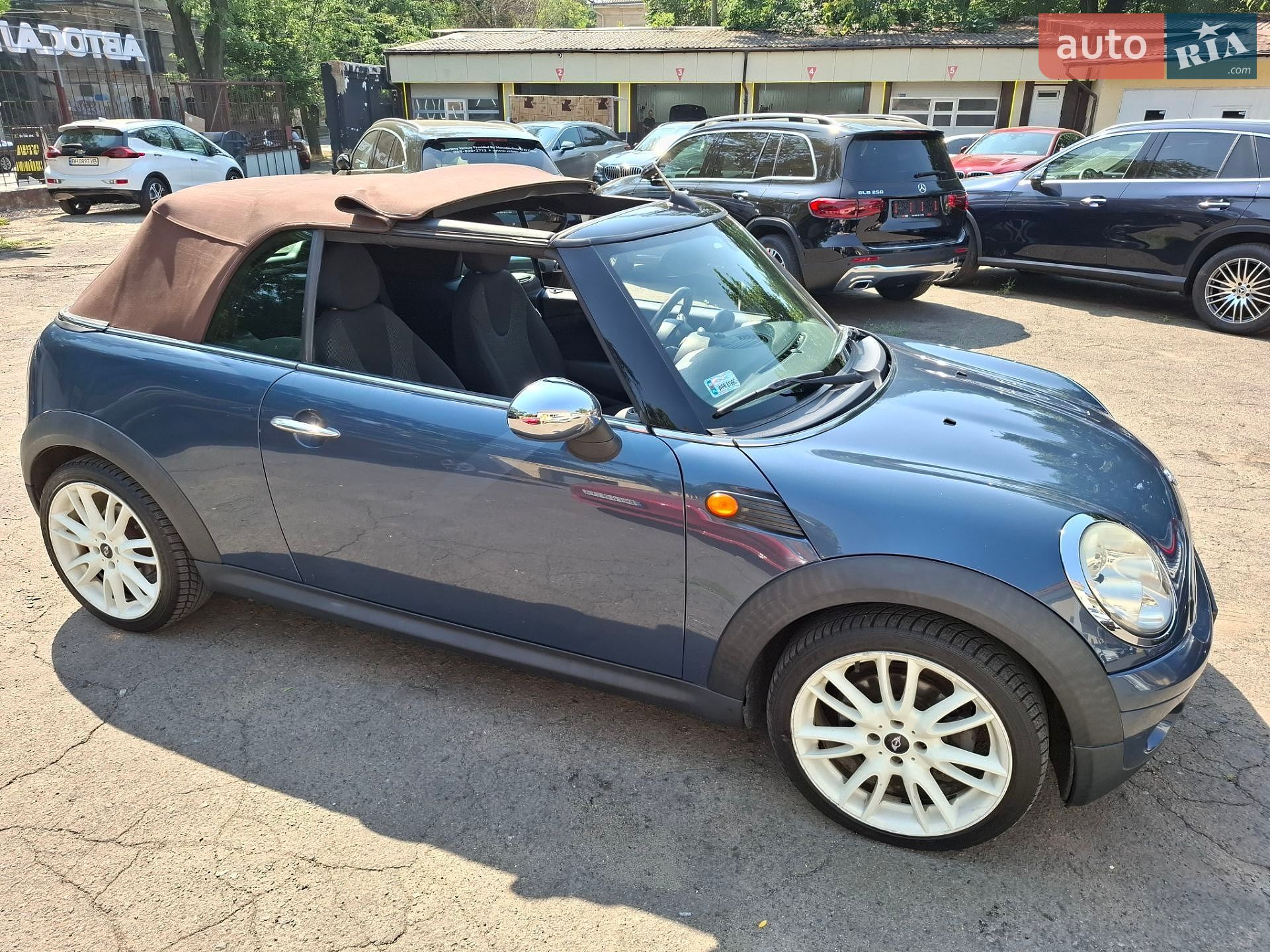 MINI Cooper 2009 VIN WMWMR31020TX68095 фото оголошення 3 з 15