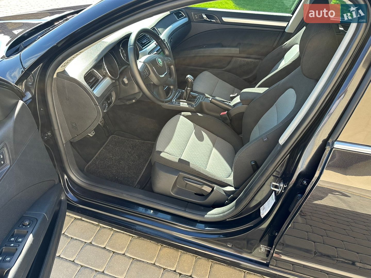 Skoda Superb 2011 VIN TMBJB93T3B9046588 фото оголошення 19 з 52