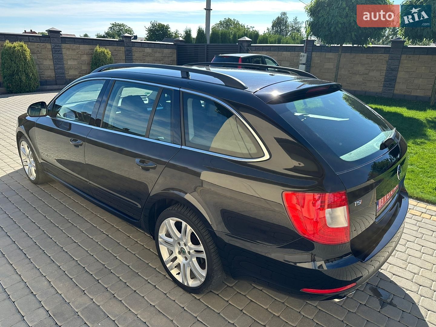 Skoda Superb 2011 VIN TMBJB93T3B9046588 фото оголошення 8 з 52