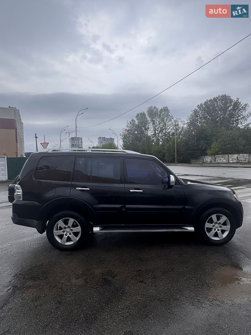 Mitsubishi Pajero 2007 VIN JMYLYV98W7J721787 фото оголошення 3 з 14
