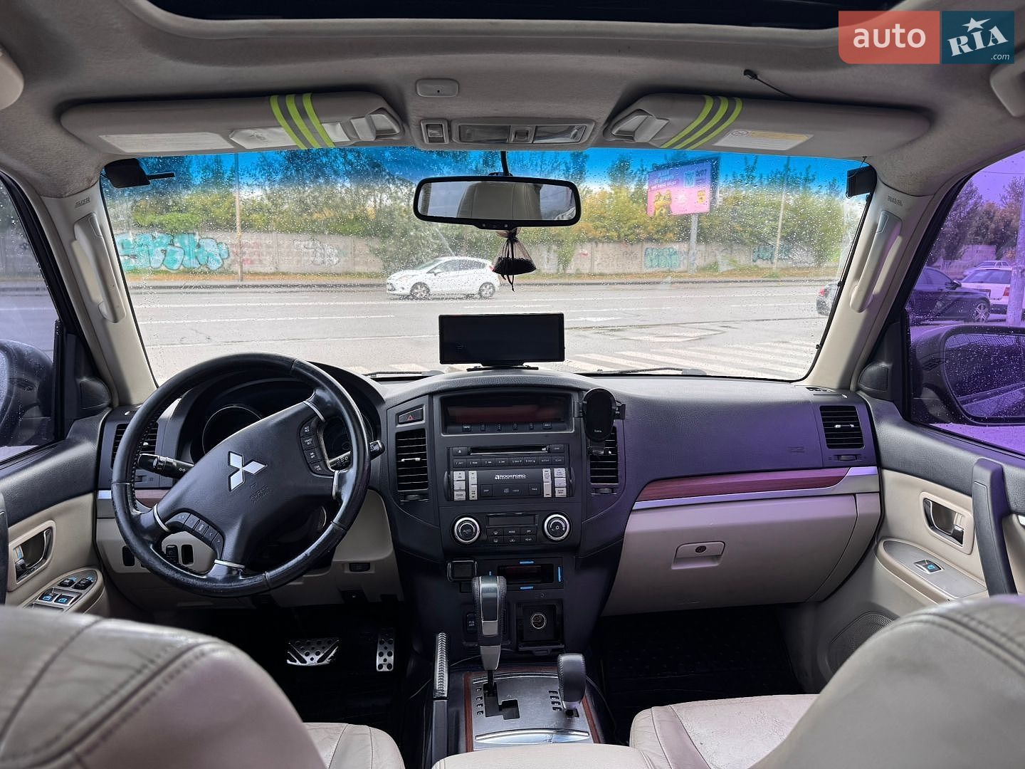 Mitsubishi Pajero 2007 VIN JMYLYV98W7J721787 фото оголошення 6 з 14