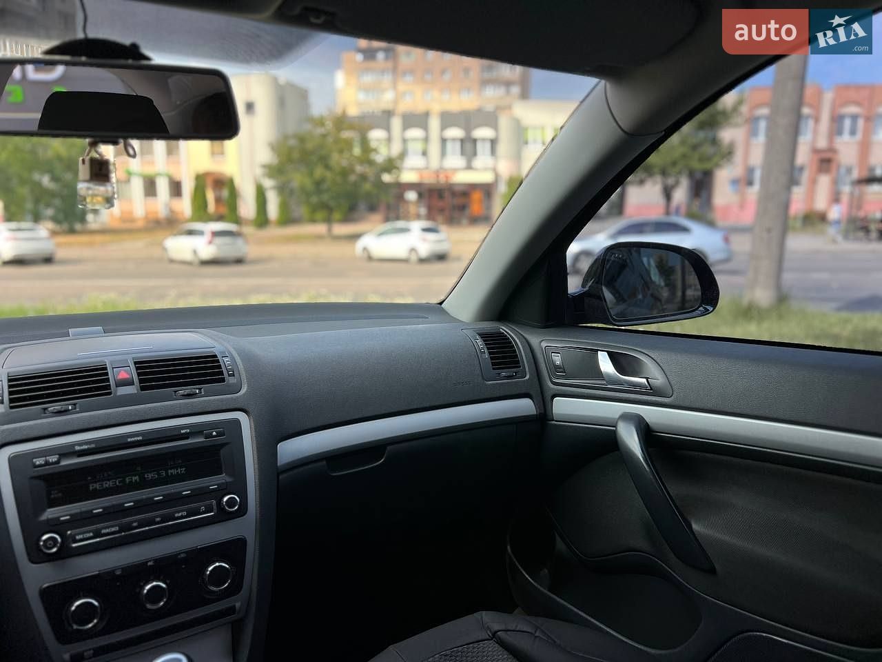 Skoda Octavia 2012 VIN TMBCA412XCB159065 фото оголошення 26 з 35