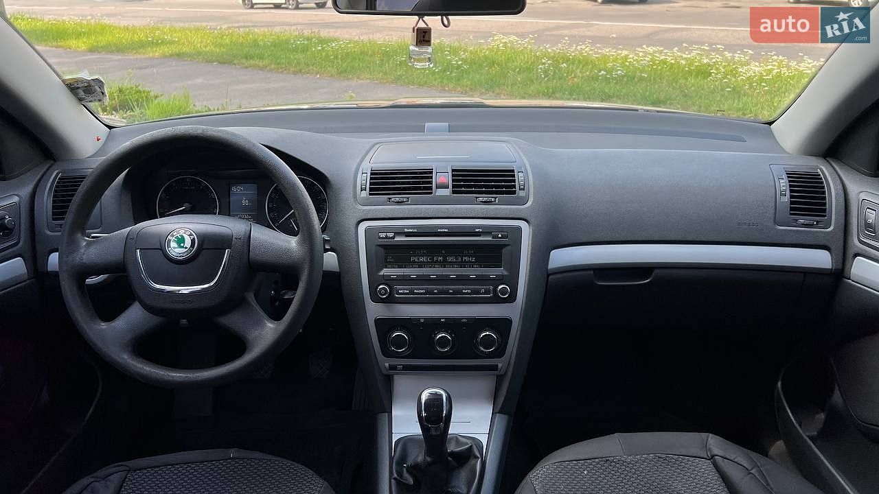 Skoda Octavia 2012 VIN TMBCA412XCB159065 фото оголошення 28 з 35