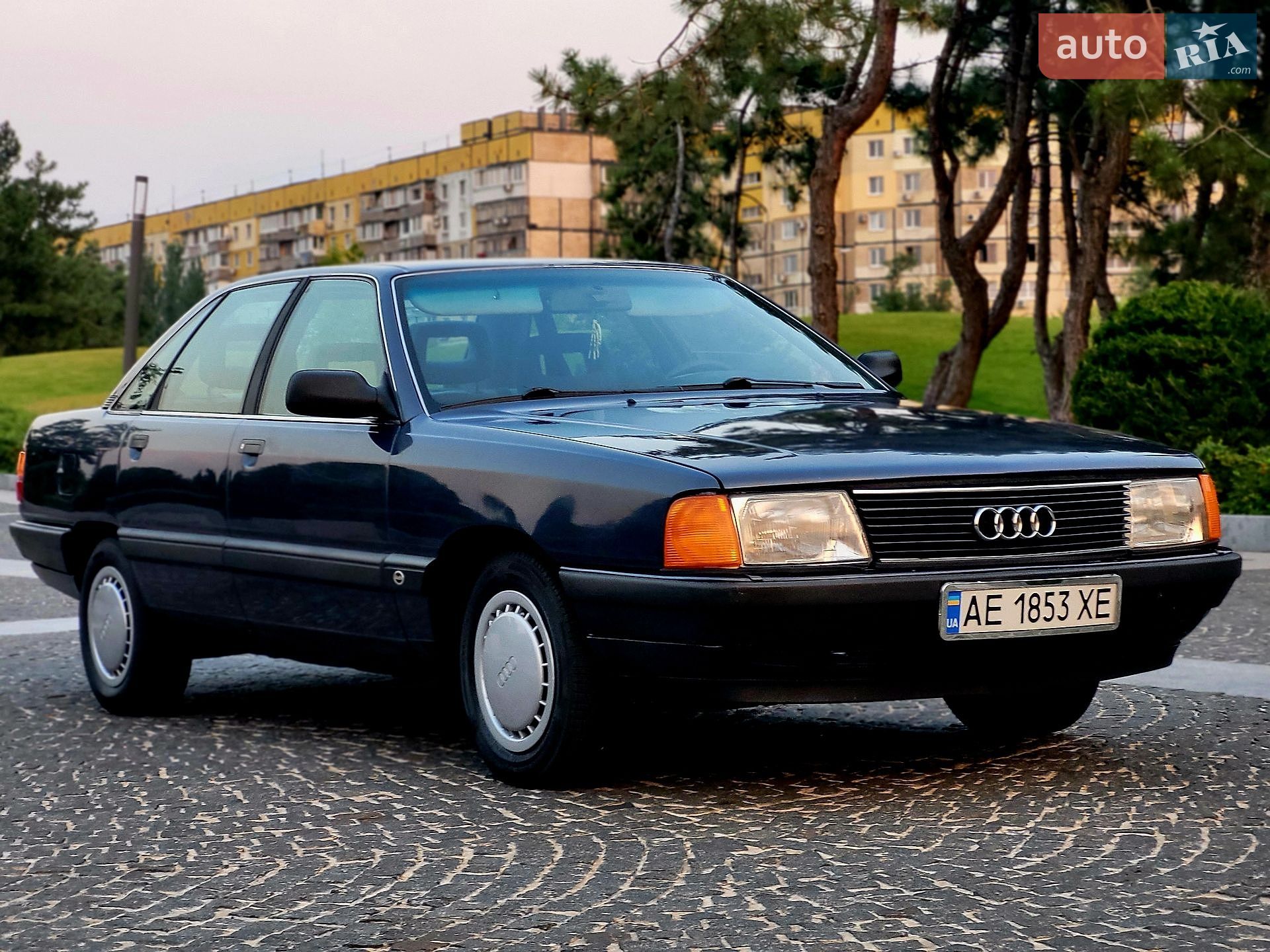 Audi 100 1988 VIN WAUZZZ44ZJN205700 фото оголошення 13 з 47