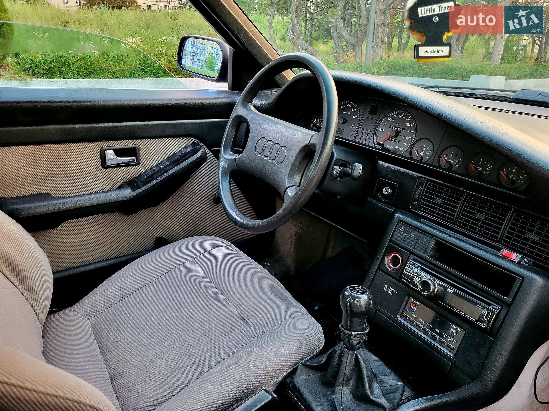 Audi 100 1988 VIN WAUZZZ44ZJN205700 фото оголошення 16 з 47