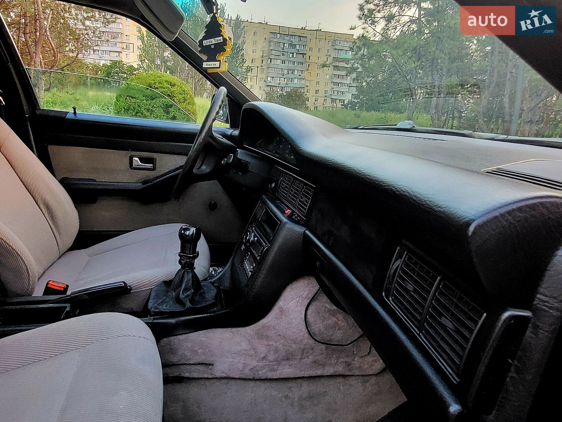 Audi 100 1988 VIN WAUZZZ44ZJN205700 фото оголошення 21 з 47