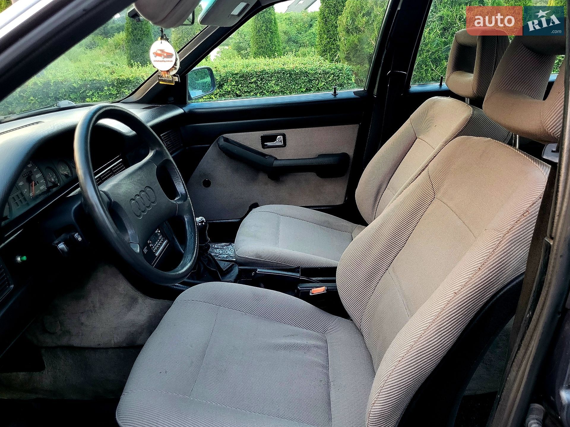 Audi 100 1988 VIN WAUZZZ44ZJN205700 фото оголошення 26 з 47