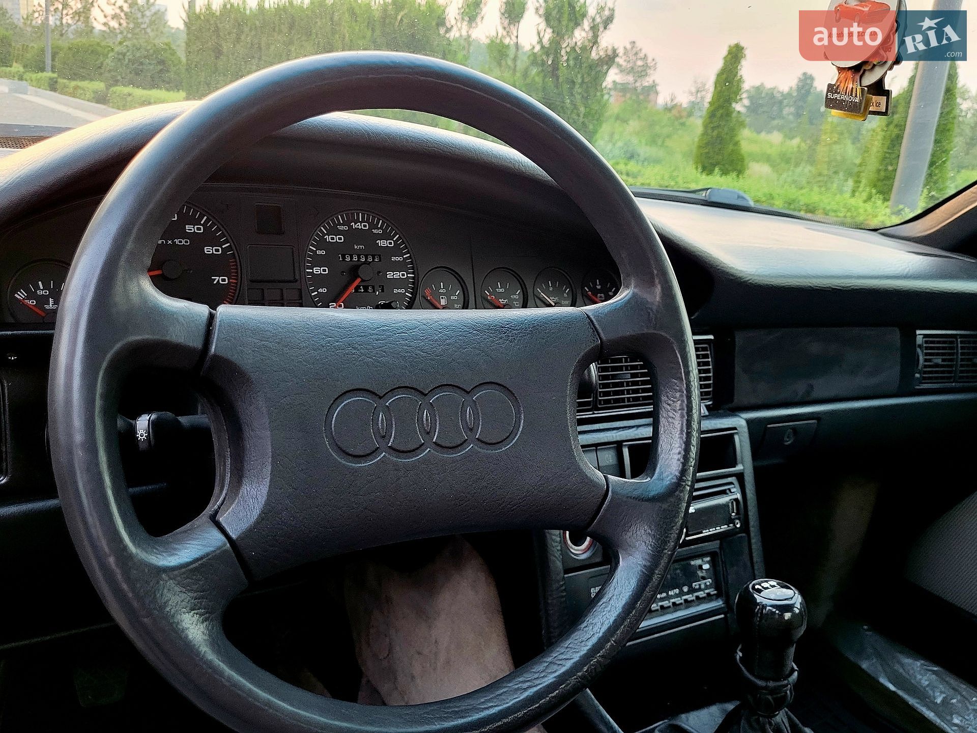 Audi 100 1988 VIN WAUZZZ44ZJN205700 фото оголошення 28 з 47