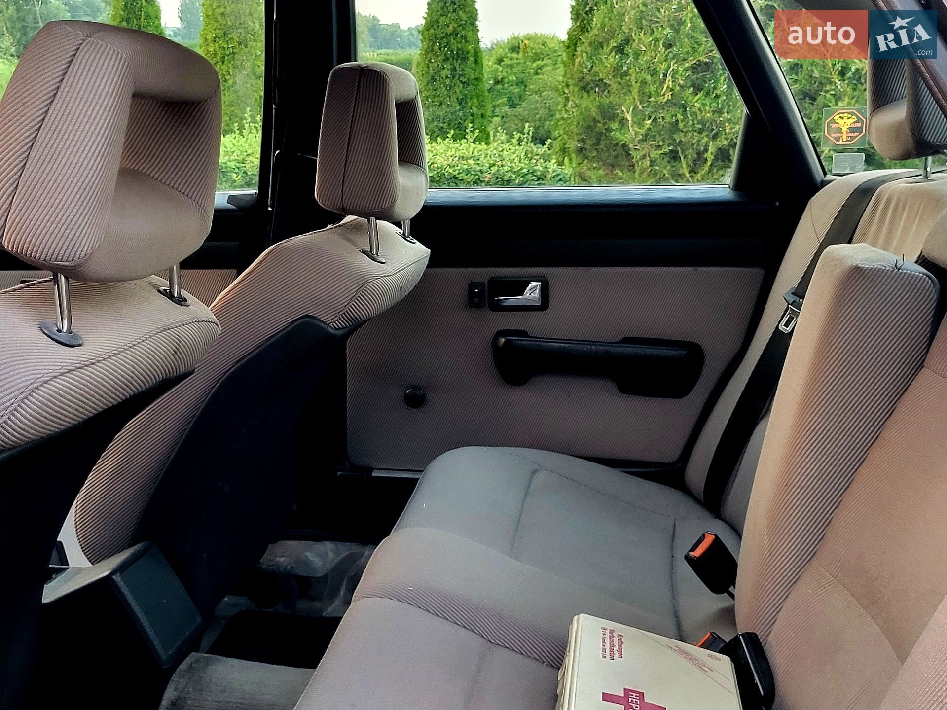 Audi 100 1988 VIN WAUZZZ44ZJN205700 фото оголошення 32 з 47