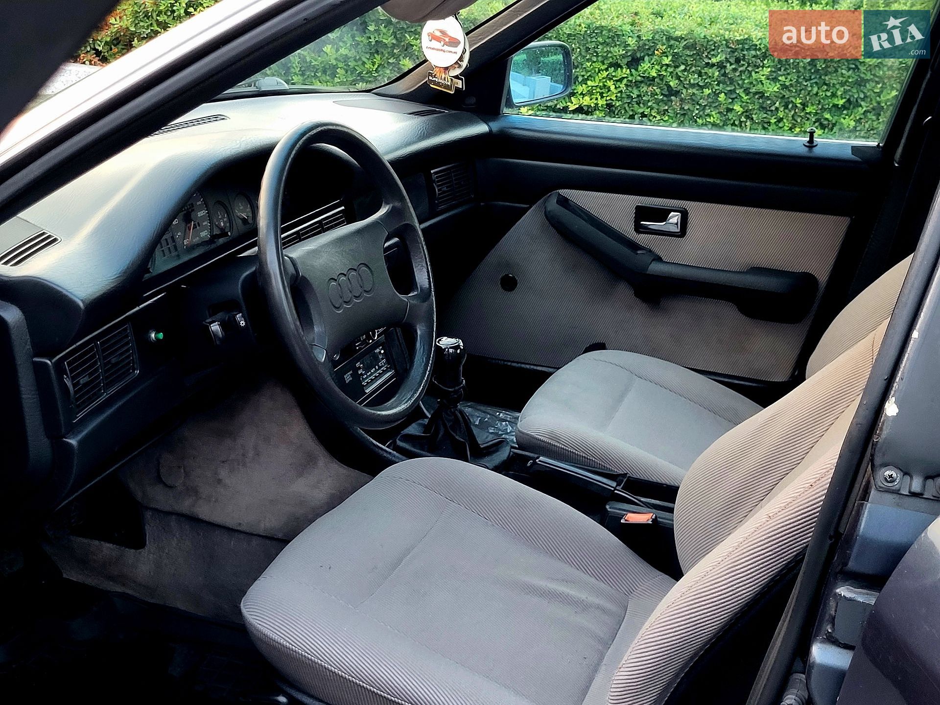 Audi 100 1988 VIN WAUZZZ44ZJN205700 фото оголошення 34 з 47