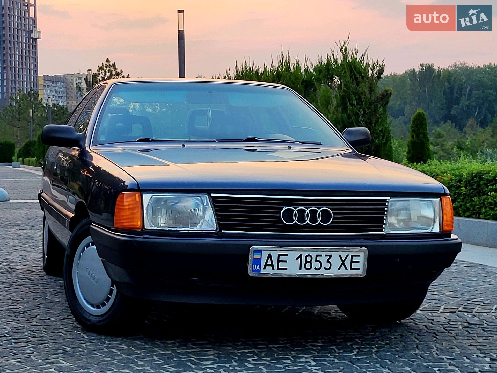 Audi 100 1988 VIN WAUZZZ44ZJN205700 фото оголошення 36 з 47