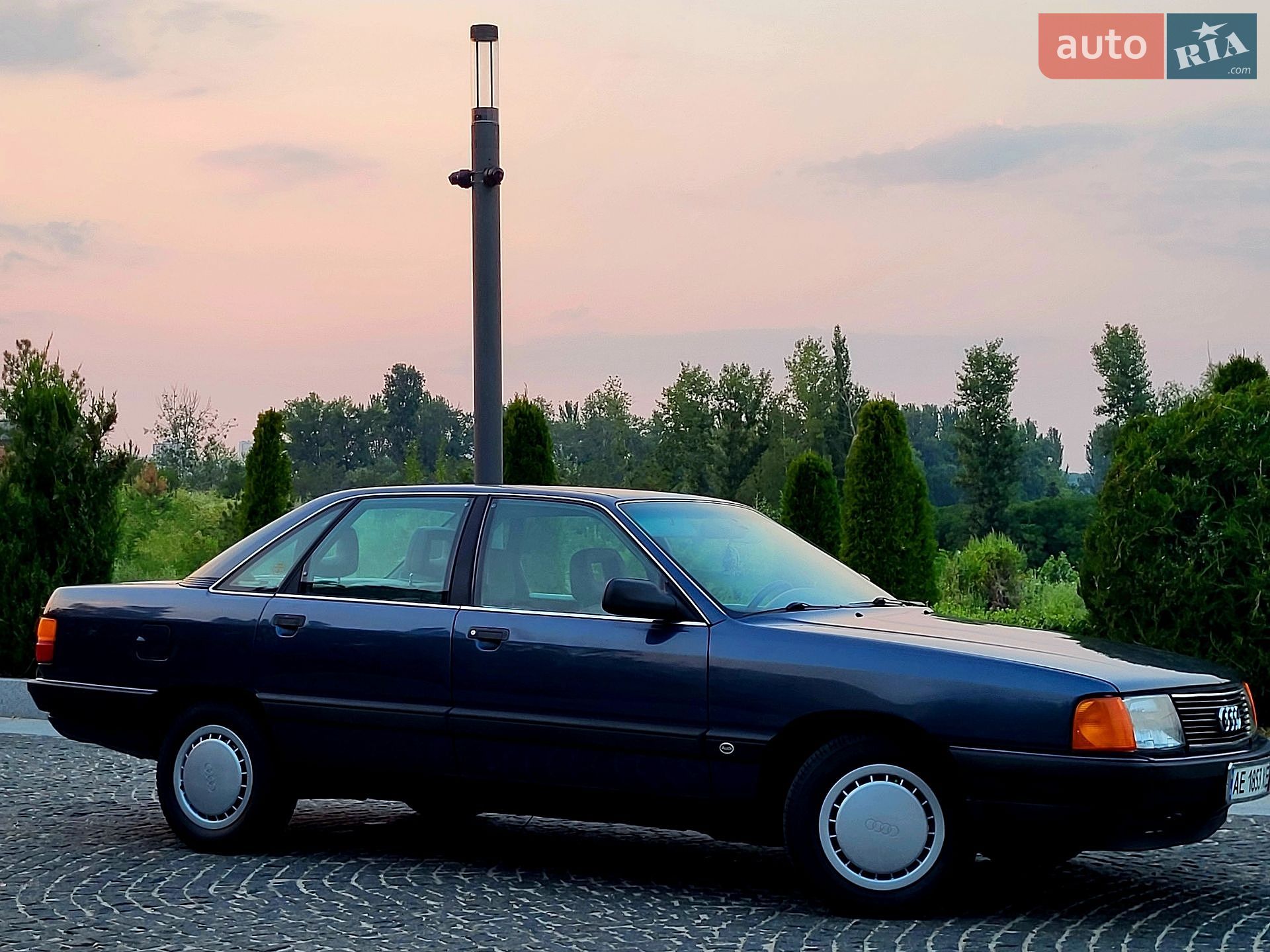 Audi 100 1988 VIN WAUZZZ44ZJN205700 фото оголошення 40 з 47