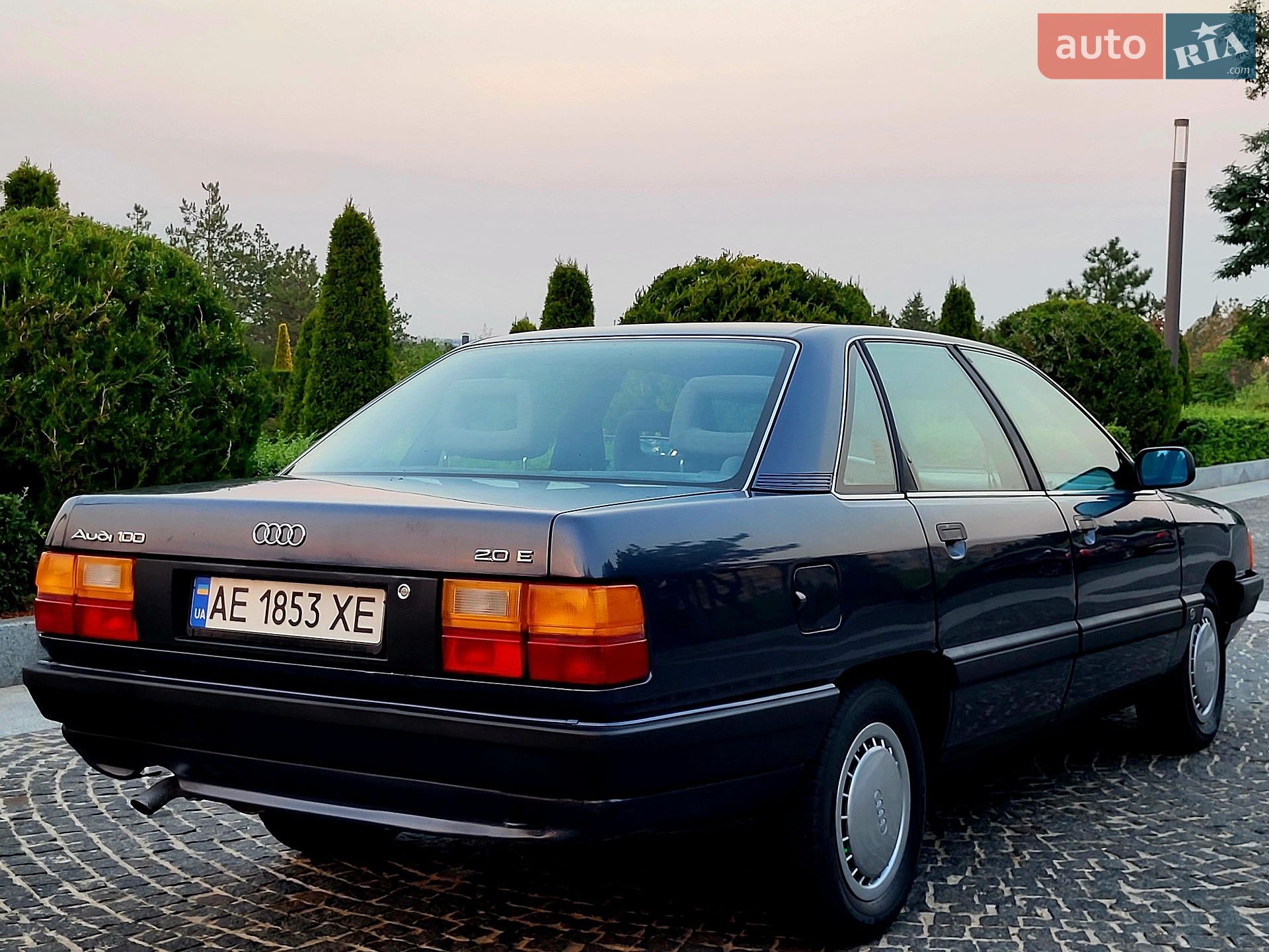 Audi 100 1988 VIN WAUZZZ44ZJN205700 фото оголошення 43 з 47