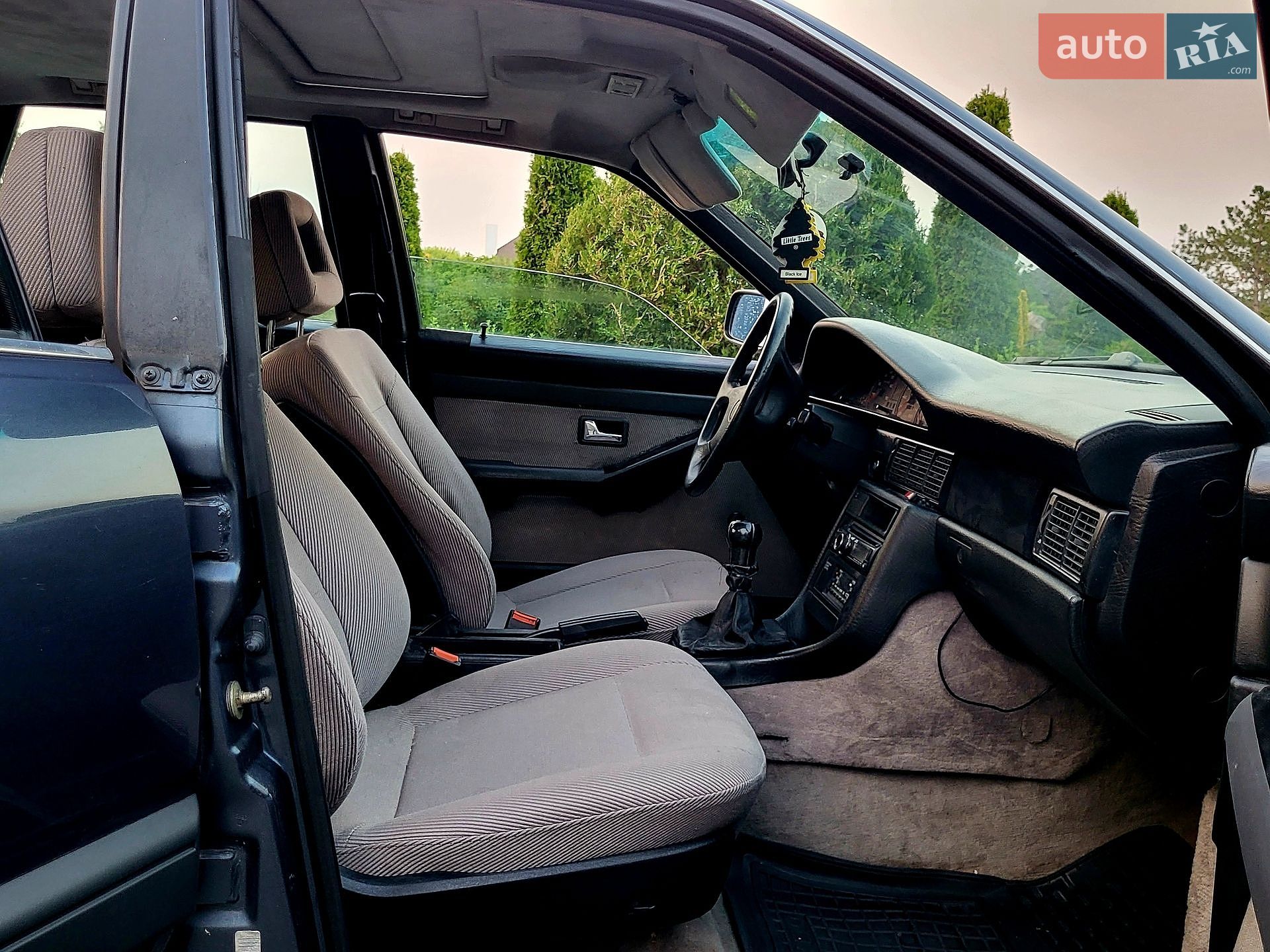 Audi 100 1988 VIN WAUZZZ44ZJN205700 фото оголошення 46 з 47