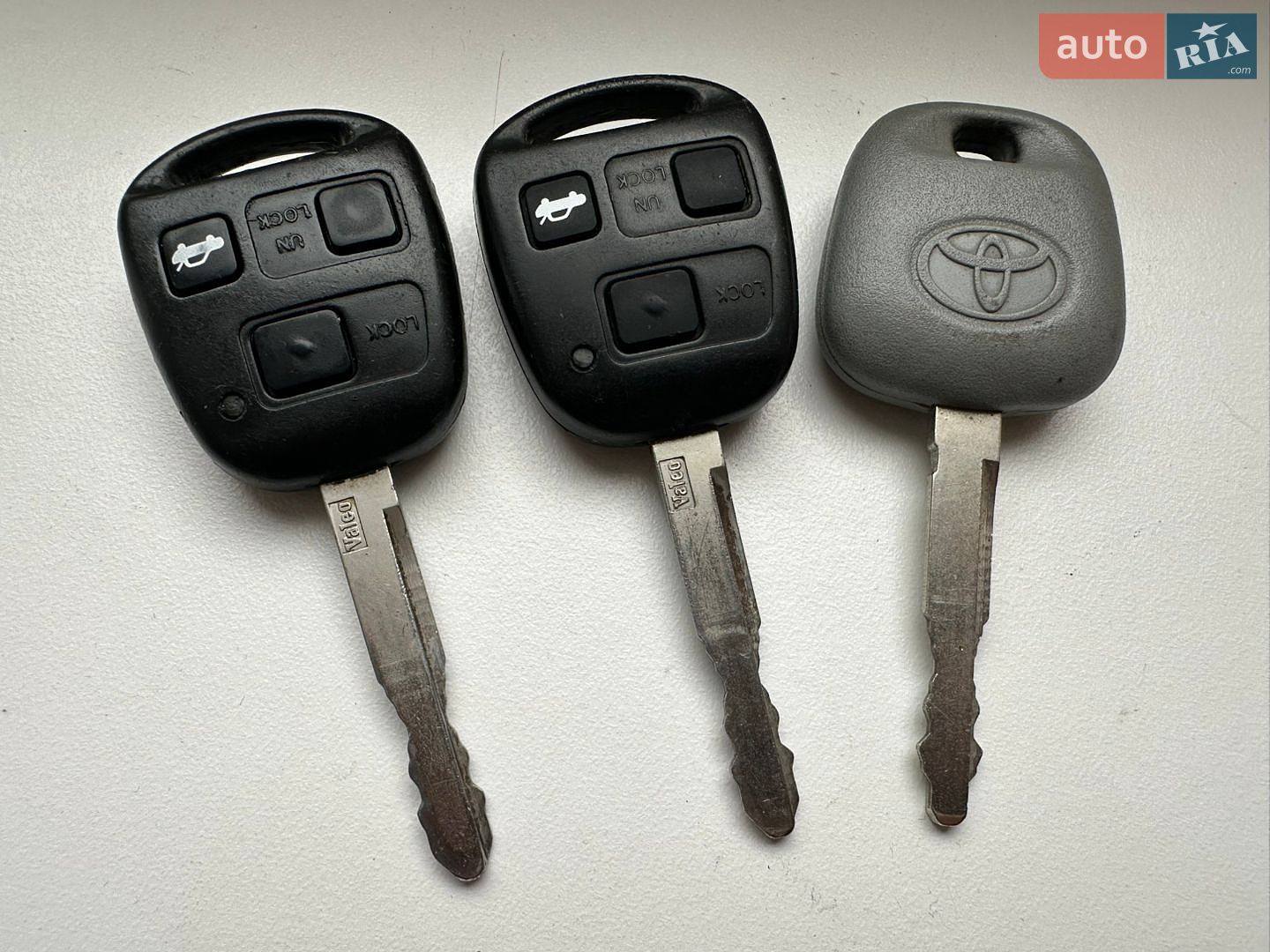 Toyota Avensis 2004 VIN SB1BR56L80E070446 фото оголошення 15 з 18