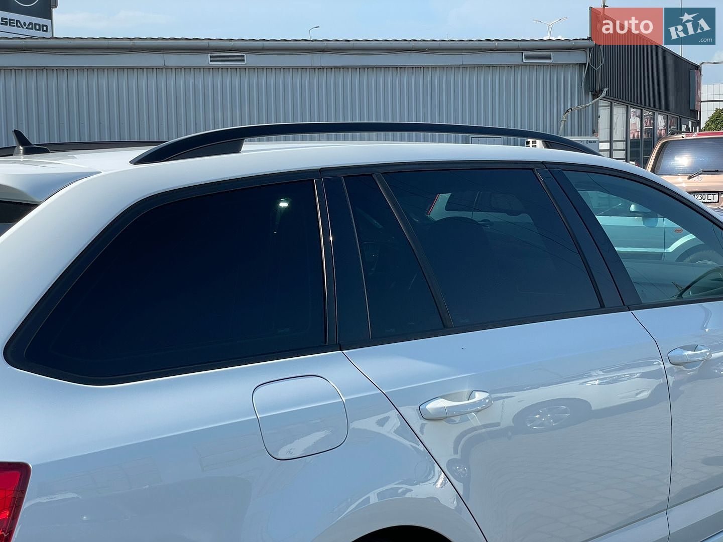 Skoda Octavia 2015 VIN TMBJK7NE6G0093726 фото оголошення 10 з 48