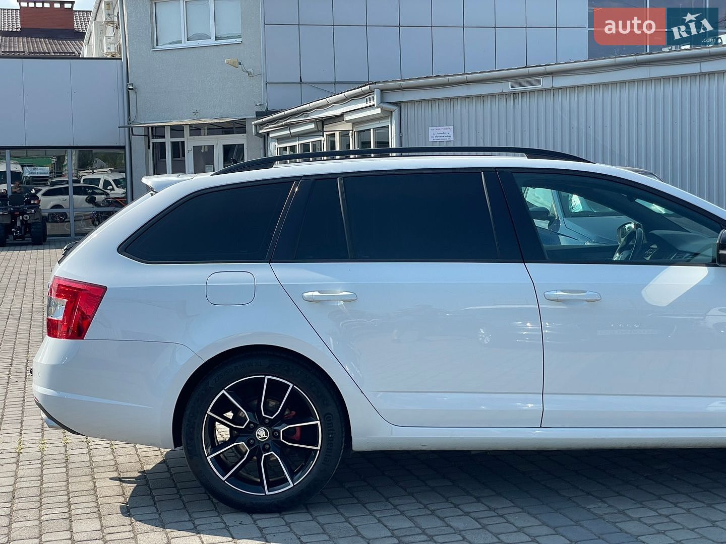 Skoda Octavia 2015 VIN TMBJK7NE6G0093726 фото оголошення 9 з 48