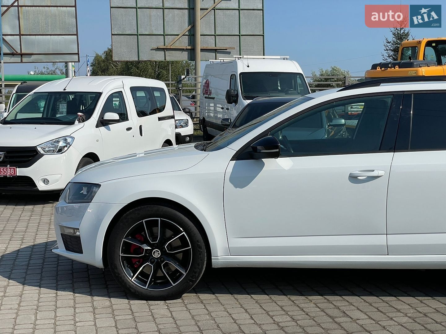 Skoda Octavia 2015 VIN TMBJK7NE6G0093726 фото оголошення 16 з 48