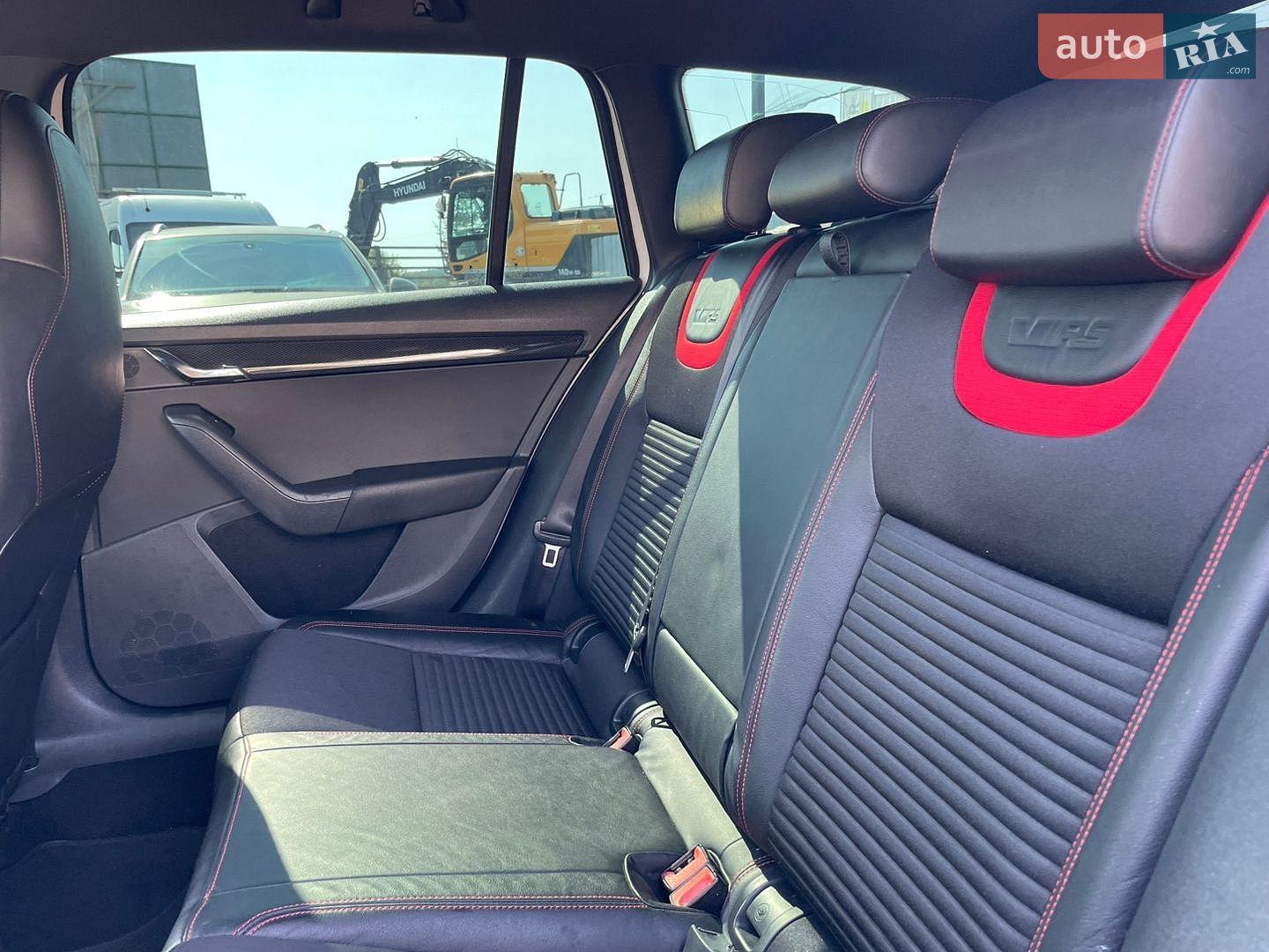 Skoda Octavia 2015 VIN TMBJK7NE6G0093726 фото оголошення 28 з 48