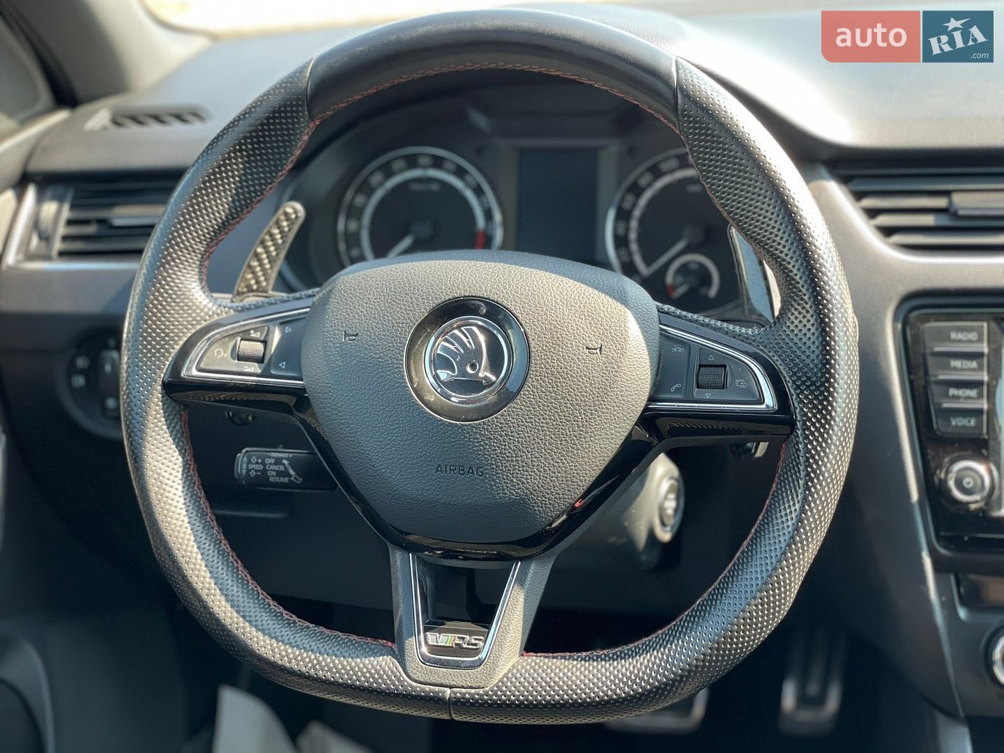 Skoda Octavia 2015 VIN TMBJK7NE6G0093726 фото оголошення 27 з 48