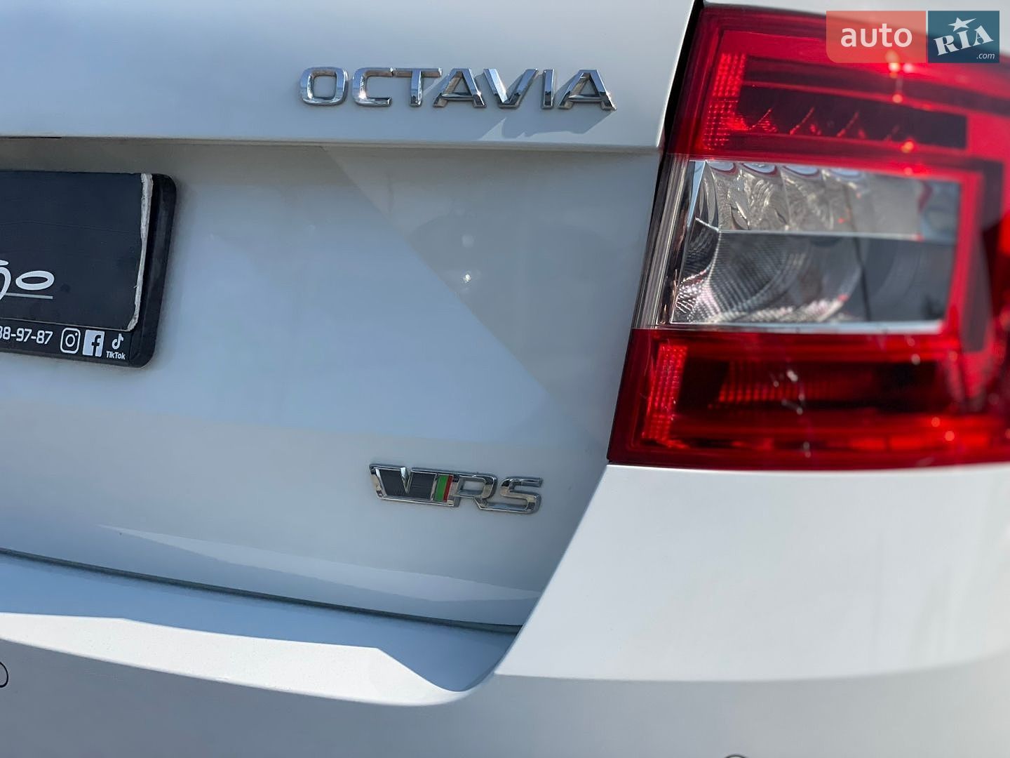 Skoda Octavia 2015 VIN TMBJK7NE6G0093726 фото оголошення 41 з 48