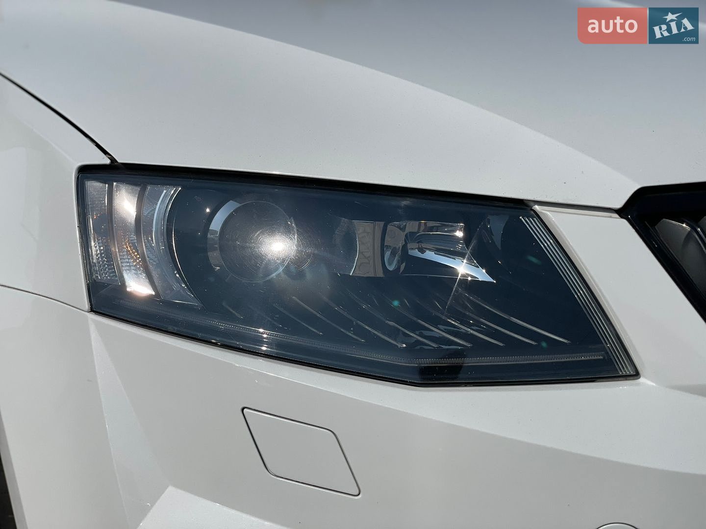 Skoda Octavia 2015 VIN TMBJK7NE6G0093726 фото оголошення 45 з 48
