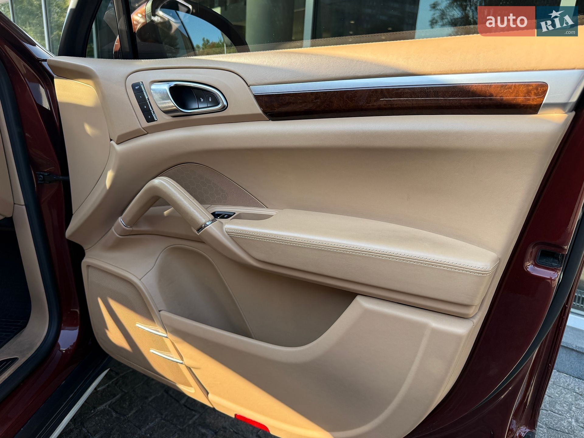 Porsche Cayenne 2013 VIN WP1ZZZ92ZDLA97541 фото оголошення 21 з 43