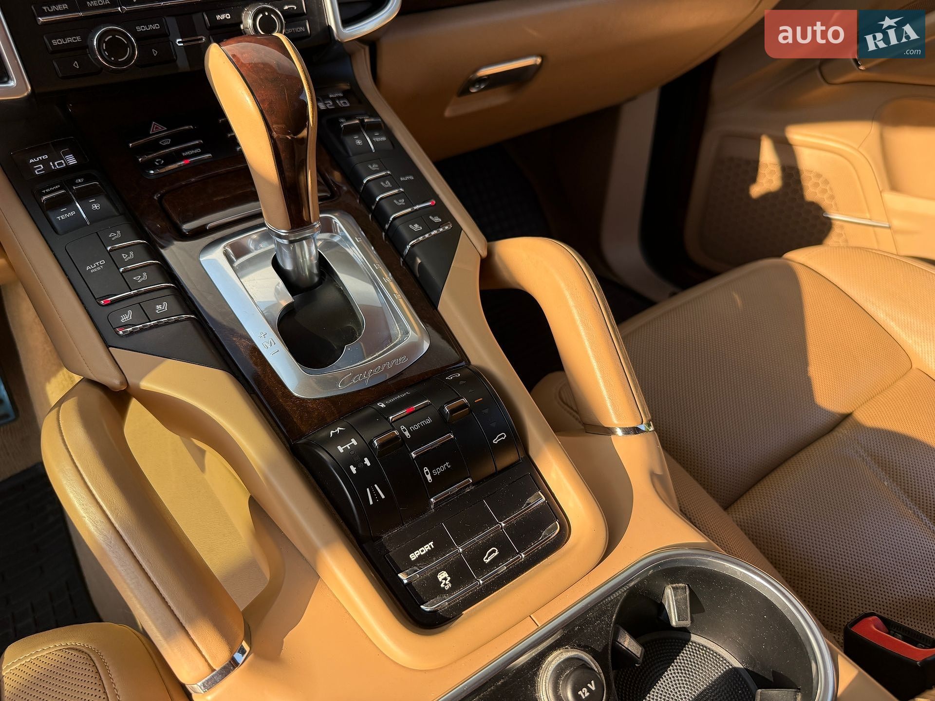 Porsche Cayenne 2013 VIN WP1ZZZ92ZDLA97541 фото оголошення 26 з 43