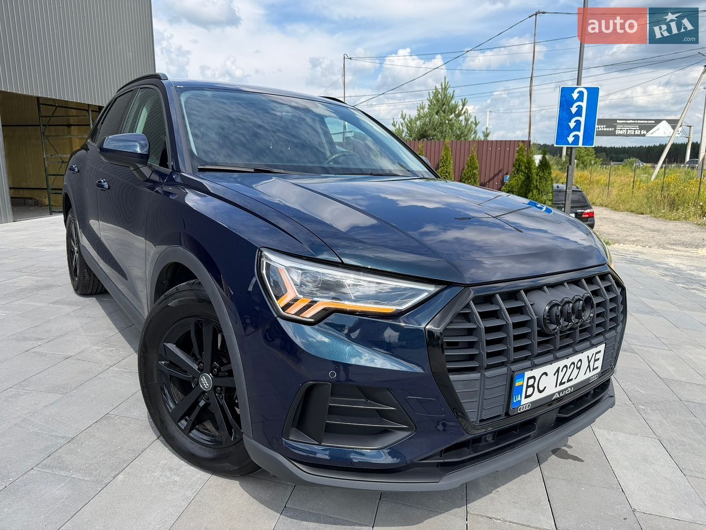 Audi Q3 2019 VIN WAUZZZF32L1060621 фото оголошення 2 з 24