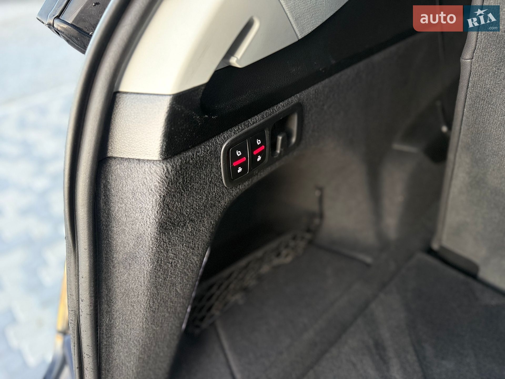 Audi Q7 2020 VIN WA1LXAF70LD003071 фото оголошення 33 з 90