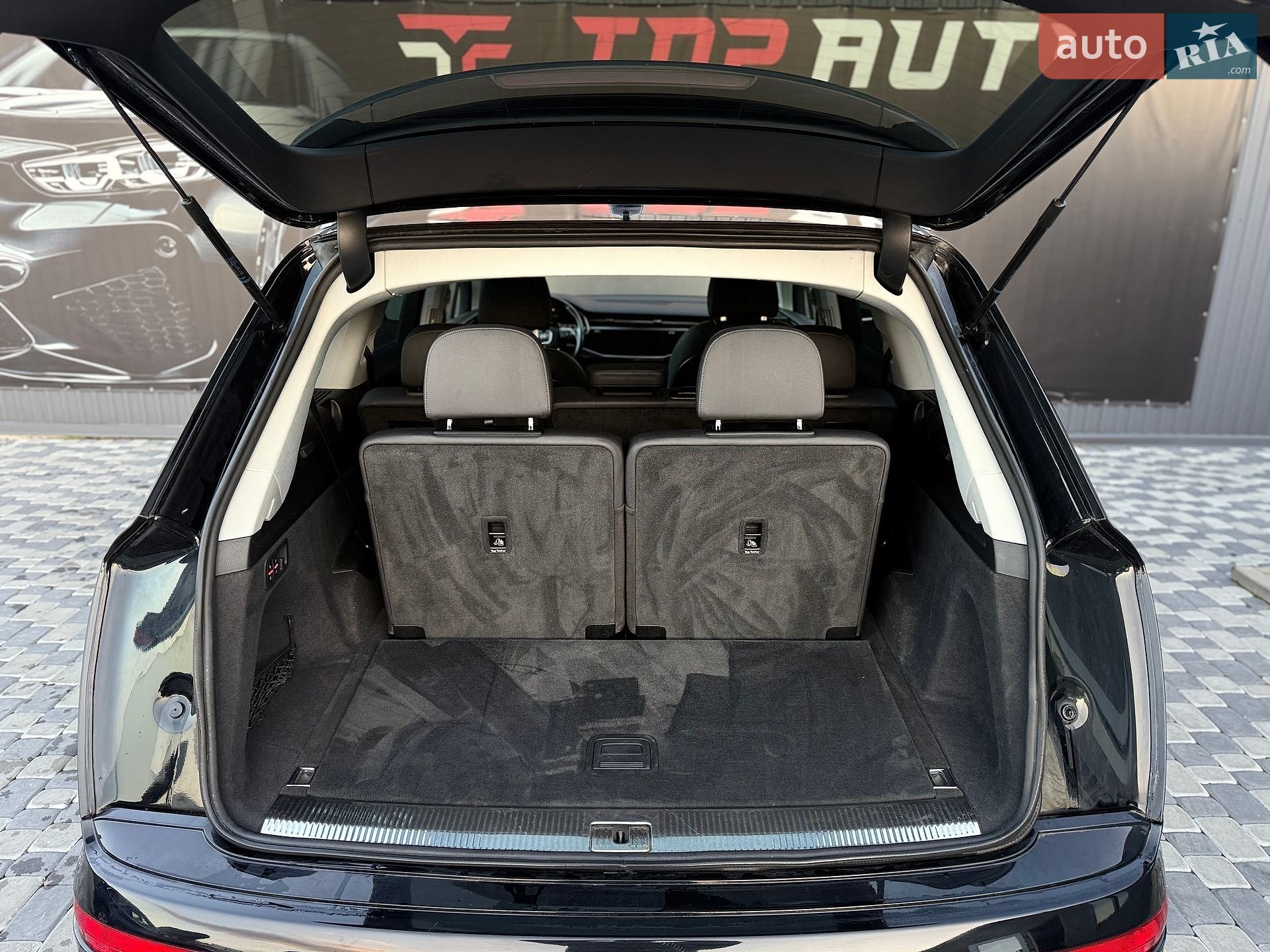 Audi Q7 2020 VIN WA1LXAF70LD003071 фото оголошення 34 з 90