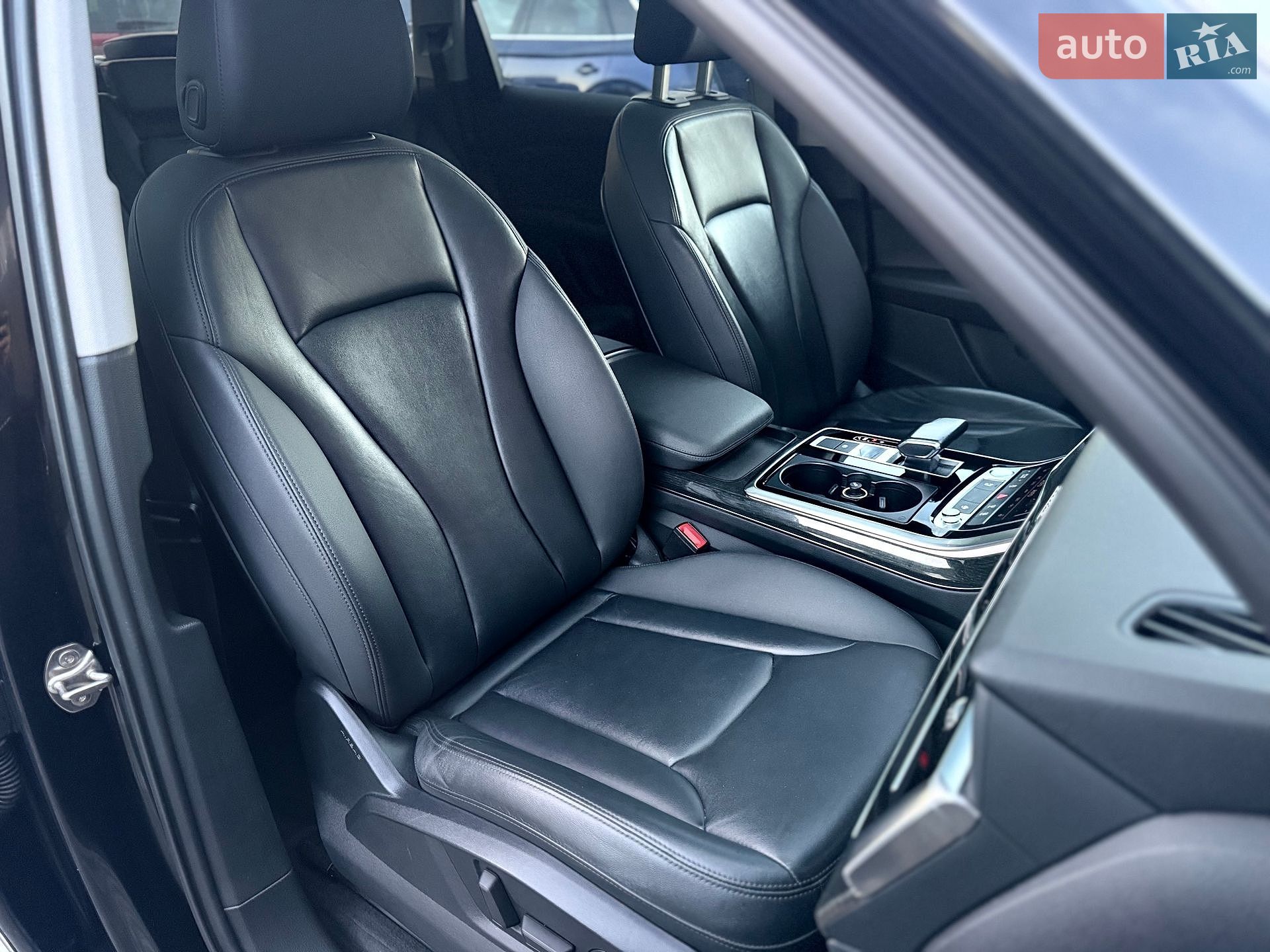 Audi Q7 2020 VIN WA1LXAF70LD003071 фото оголошення 68 з 90