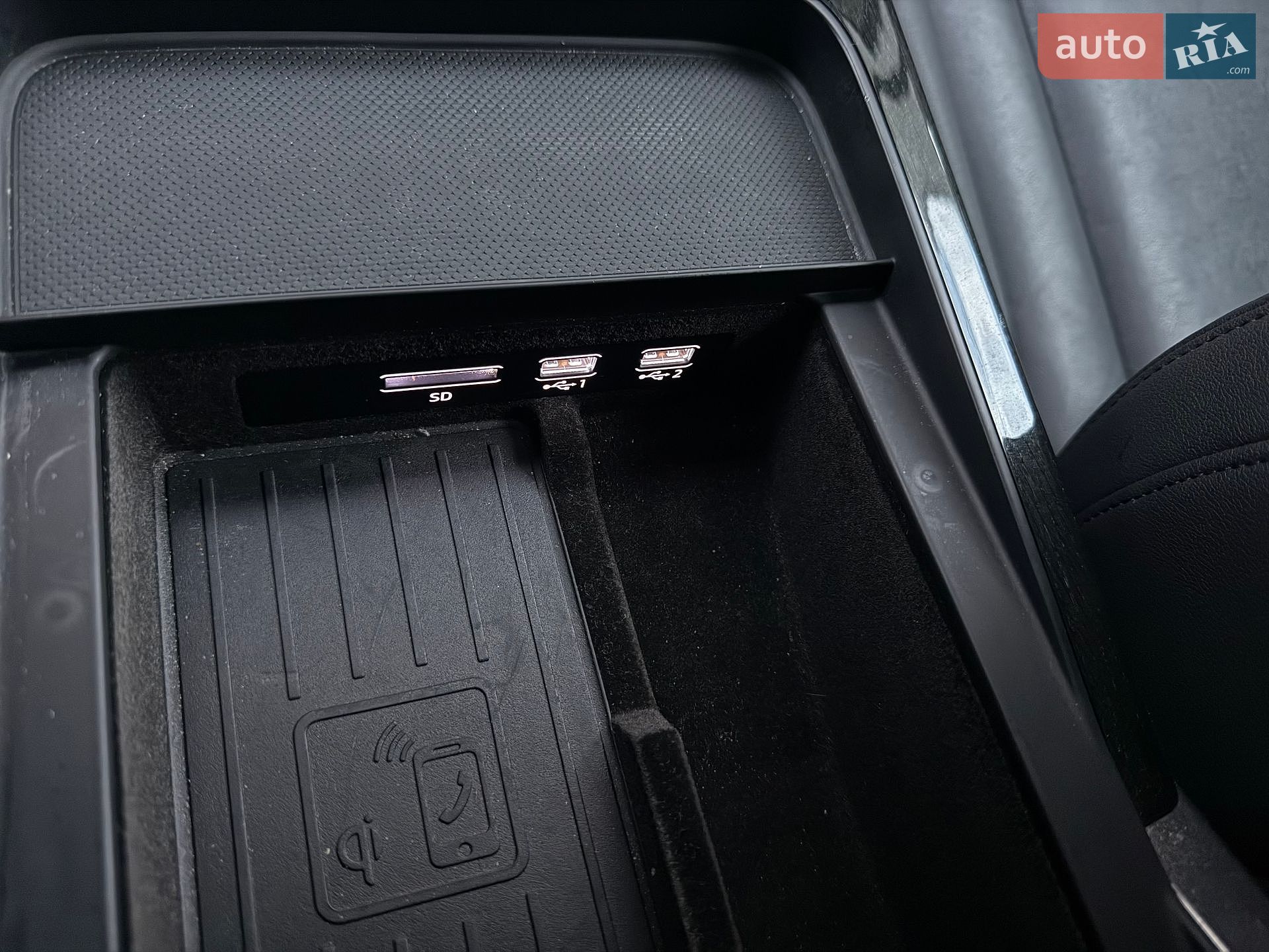 Audi Q7 2020 VIN WA1LXAF70LD003071 фото оголошення 87 з 90