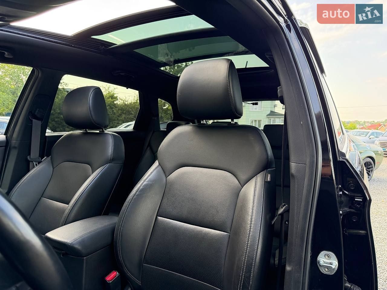Kia Carens 2016 VIN KNAHU815GHK171115 фото оголошення 4 з 56