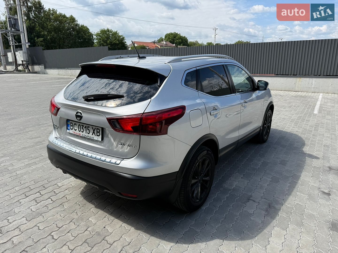 Nissan Rogue Sport 2017 VIN JN1BJ1CR6HW144041 фото оголошення 6 з 18