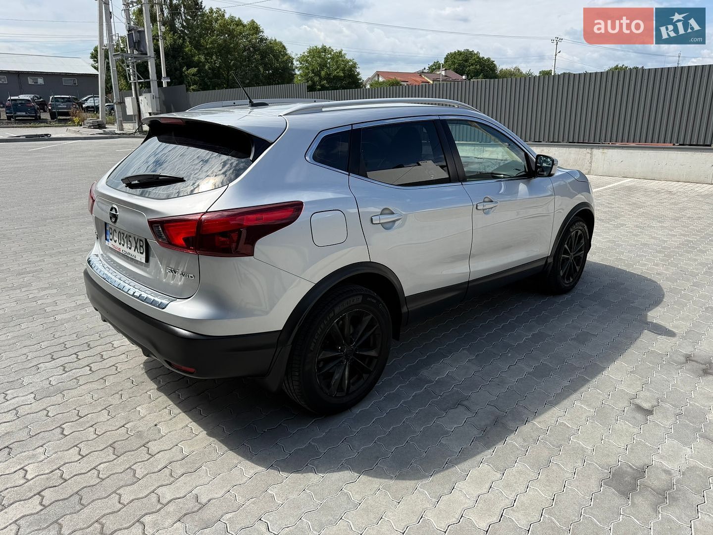 Nissan Rogue Sport 2017 VIN JN1BJ1CR6HW144041 фото оголошення 7 з 18