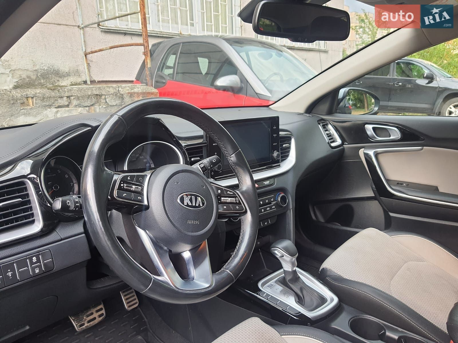 Kia Ceed 2021 VIN U5YH2516BML129752 фото оголошення 4 з 10