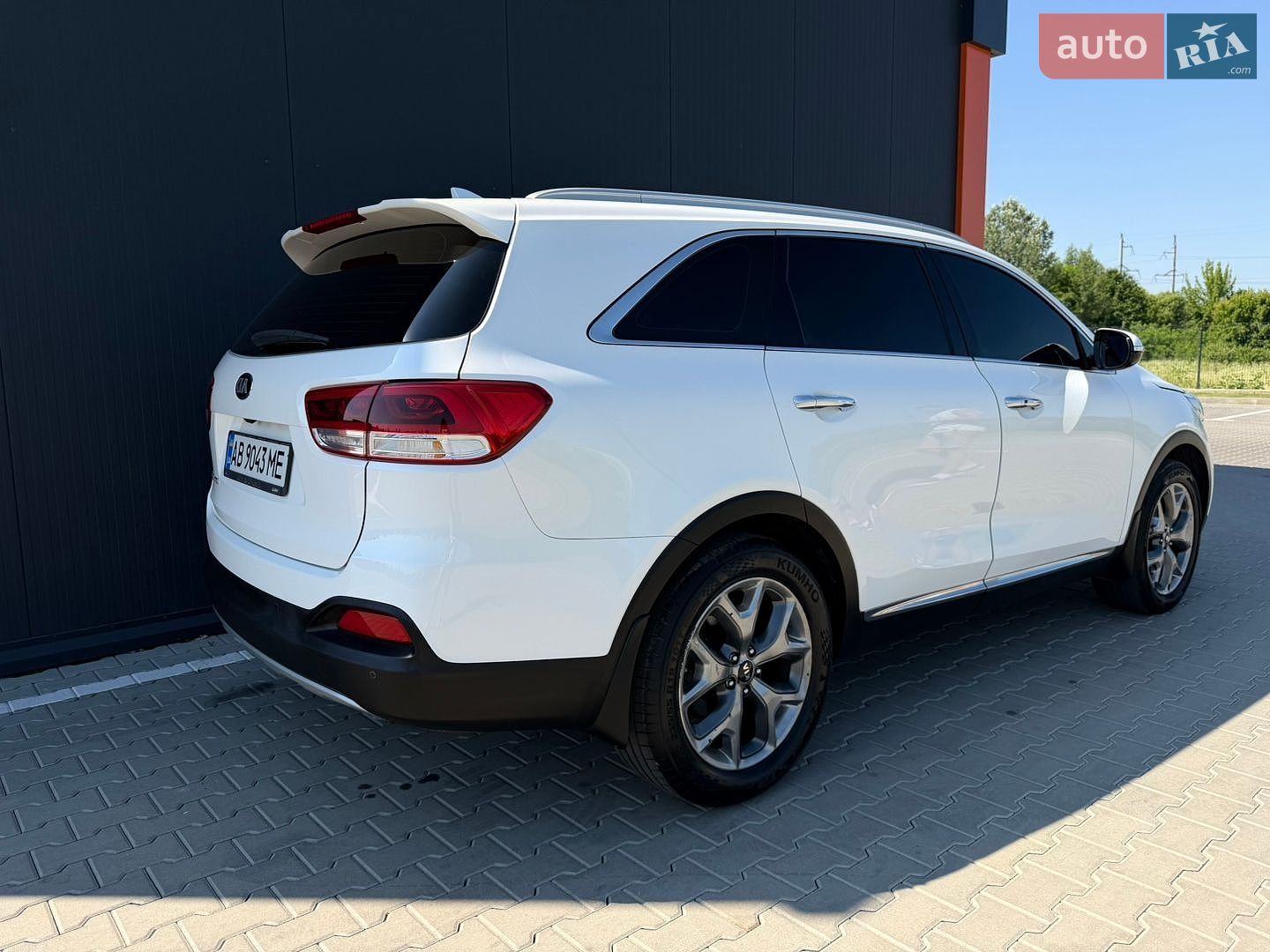 Kia Sorento 2016 VIN KNAPS81ABGA225889 фото оголошення 24 з 64