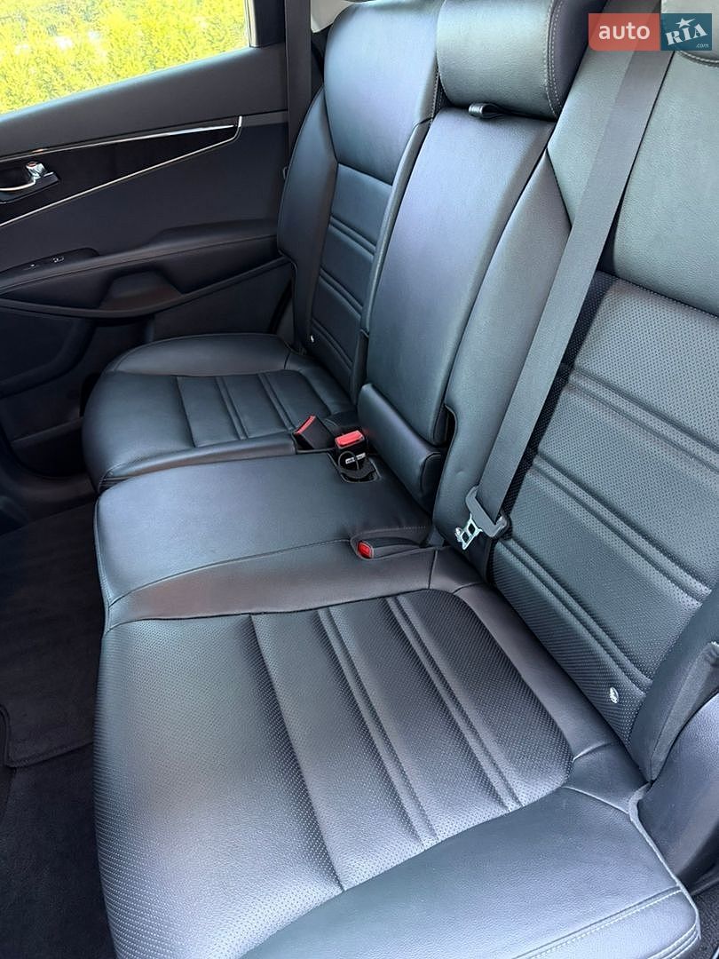 Kia Sorento 2016 VIN KNAPS81ABGA225889 фото оголошення 45 з 64