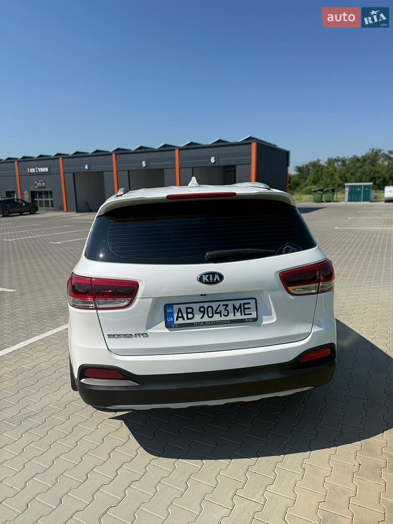 Kia Sorento 2016 VIN KNAPS81ABGA225889 фото оголошення 31 з 64