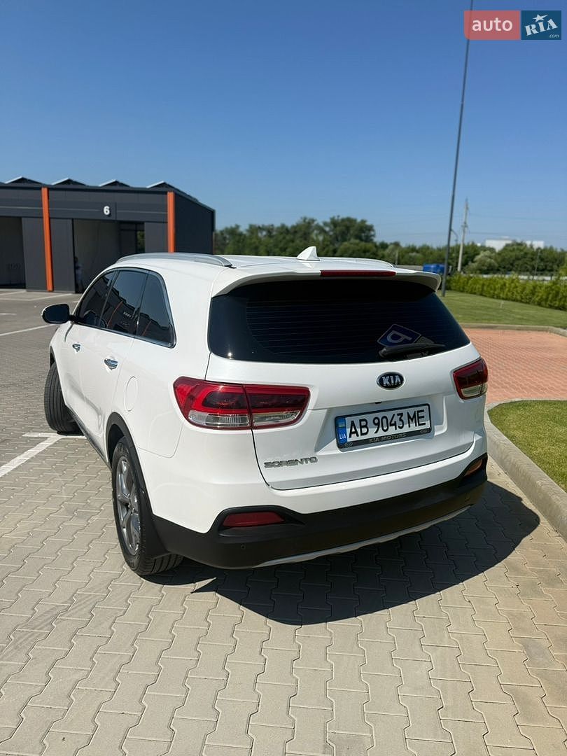 Kia Sorento 2016 VIN KNAPS81ABGA225889 фото оголошення 29 з 64