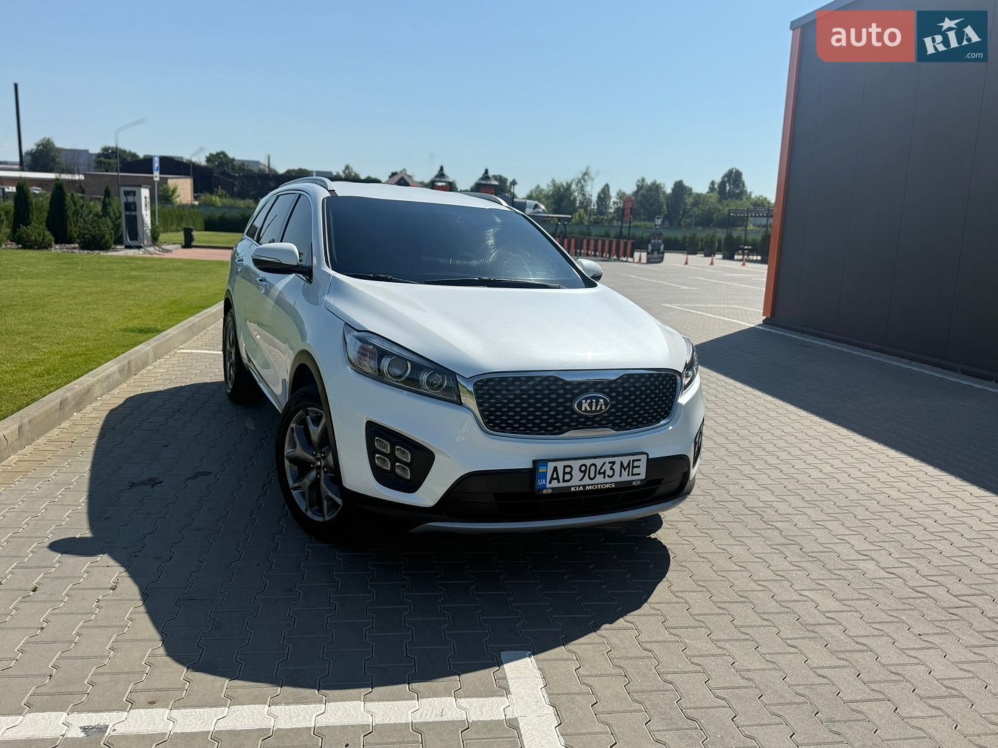 Kia Sorento 2016 VIN KNAPS81ABGA225889 фото оголошення 16 з 64