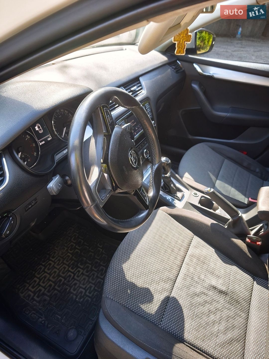 Skoda Octavia 2014 VIN Y6UAC2NE1EB007871 фото оголошення 12 з 17