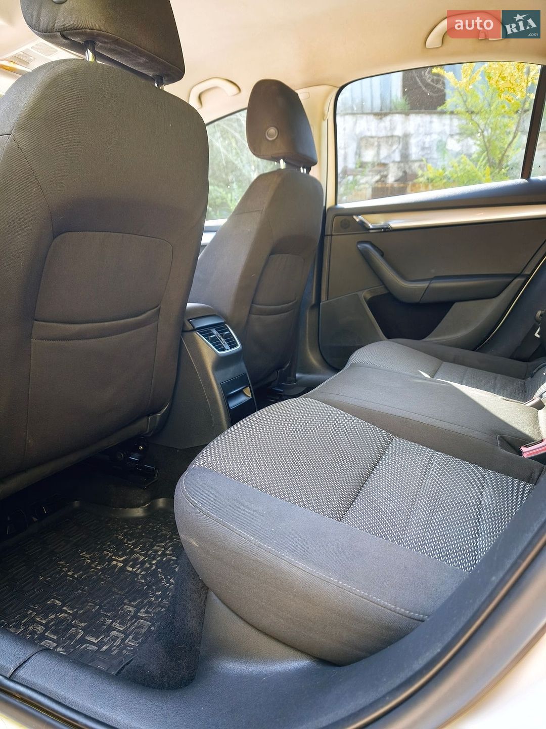 Skoda Octavia 2014 VIN Y6UAC2NE1EB007871 фото оголошення 16 з 17