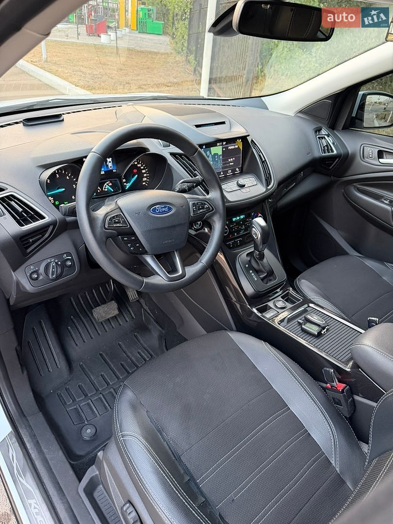 Ford Kuga 2019 VIN WF0AXXWPMAKJ59968 фото оголошення 5 з 16