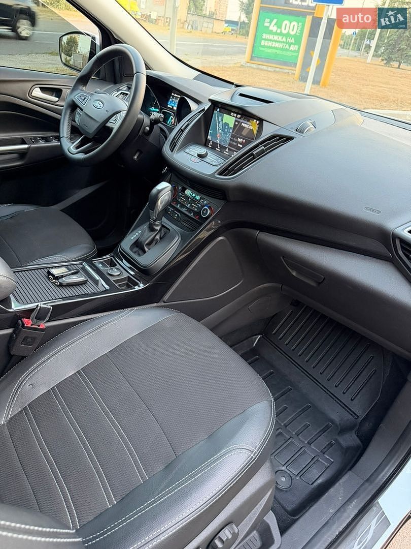 Ford Kuga 2019 VIN WF0AXXWPMAKJ59968 фото оголошення 9 з 16