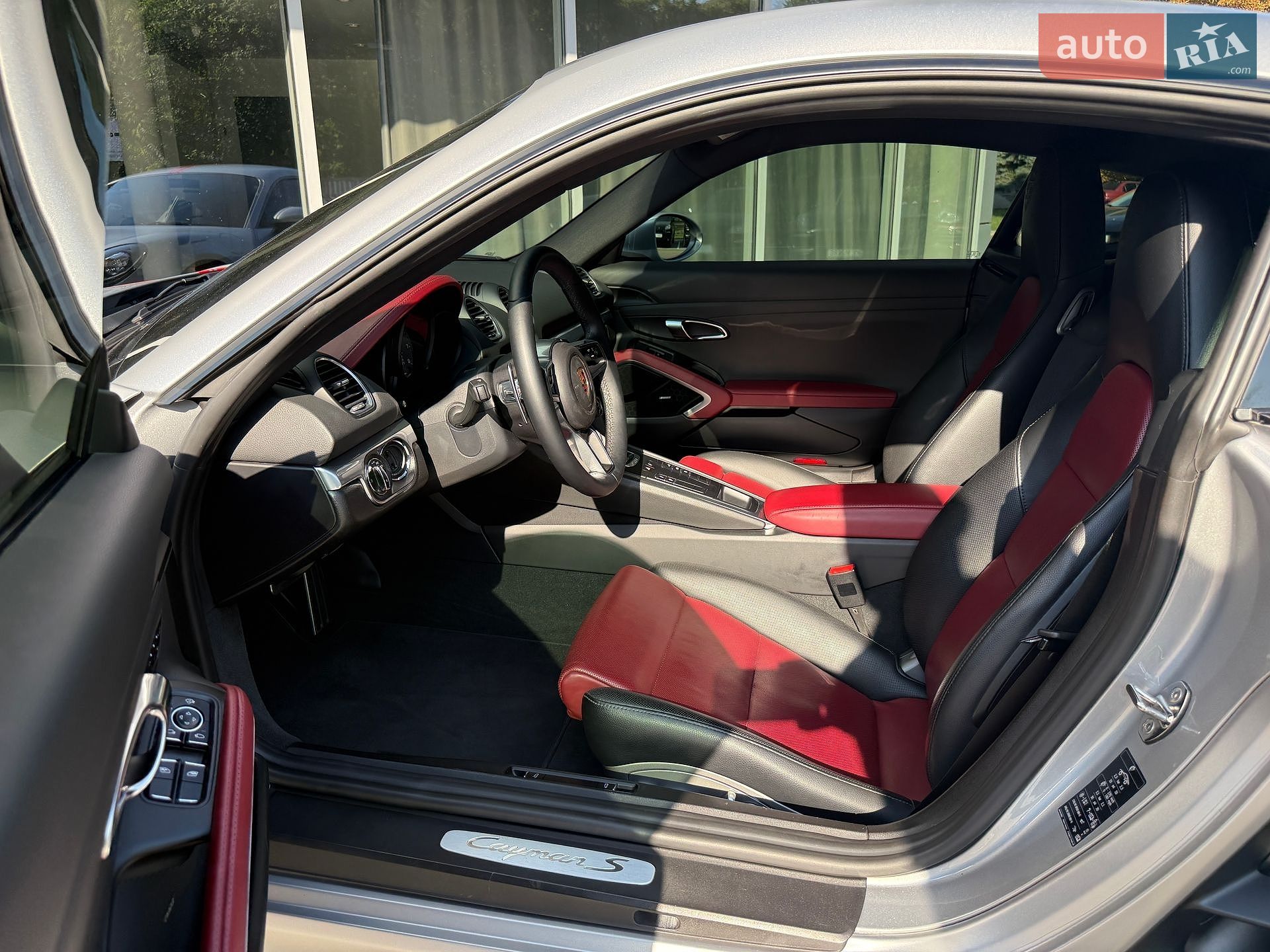 Porsche Cayman 2016 VIN WP0ZZZ98ZHS280301 фото оголошення 12 з 34
