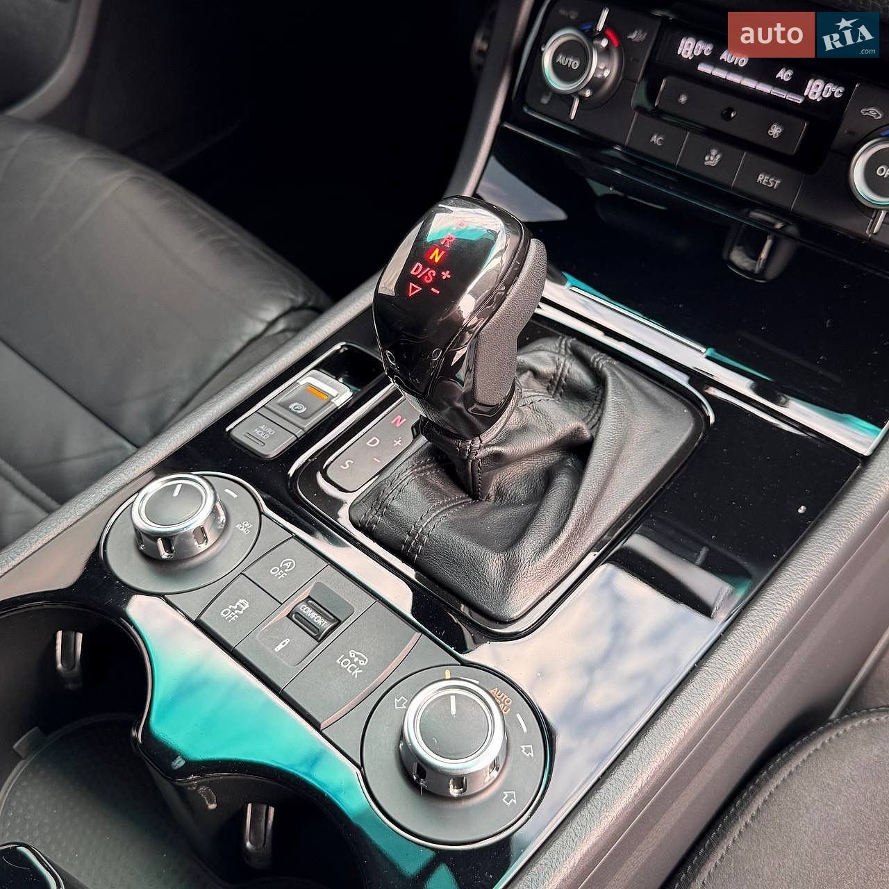 Volkswagen Touareg 2010 VIN WVGZZZ7PZBD021961 фото оголошення 26 з 52